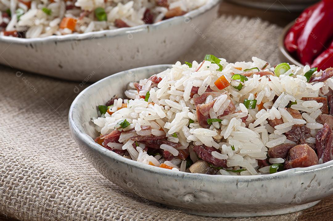 Arroz de Carreteiro - Comida típica do Sul do Brasil JPG