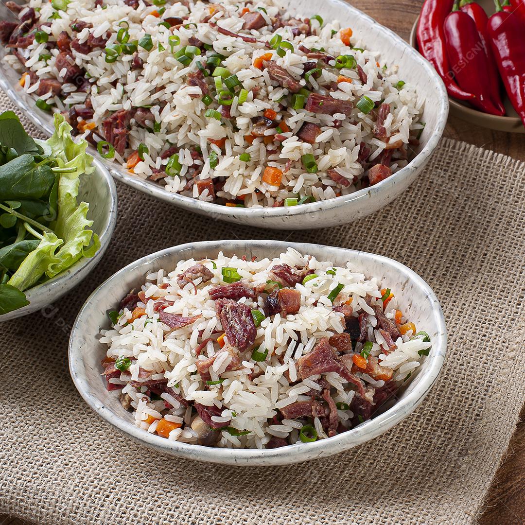 Arroz de Carreteiro - Comida típica do Sul do Brasil JPG