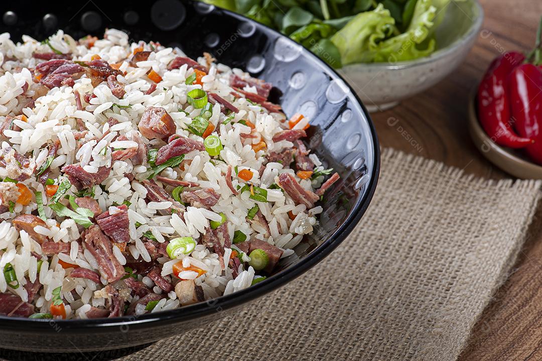 Arroz de Carreteiro - Comida típica do Sul do Brasil JPG