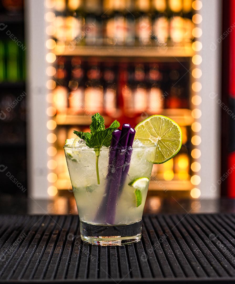 bebida Coquetel com vodka Bebida Alcoólica