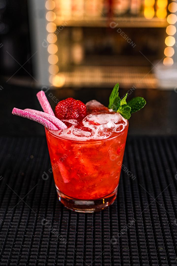 bebida-Coquetel de Morango Bebida Alcoólica