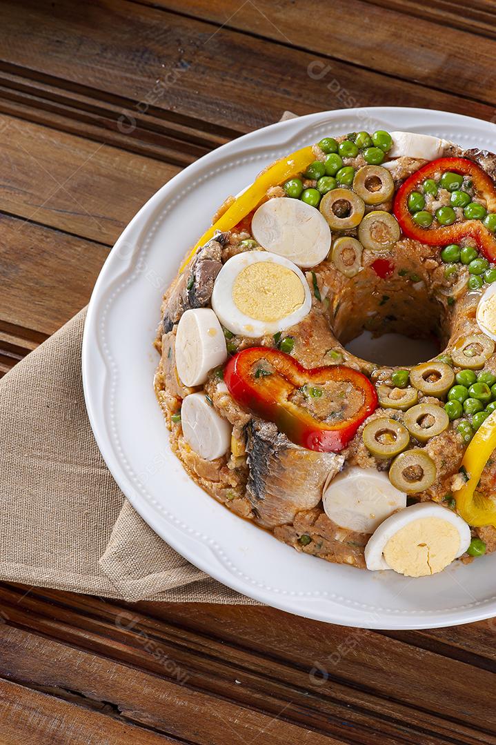 Prato típico da culinária brasileira chamado Cuscuz Paulista JPG