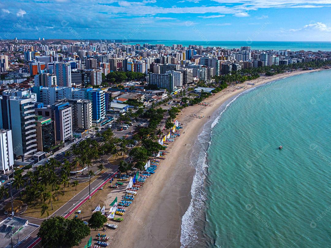 Praia da Pajussara na cidade de Maceió, Alagoas