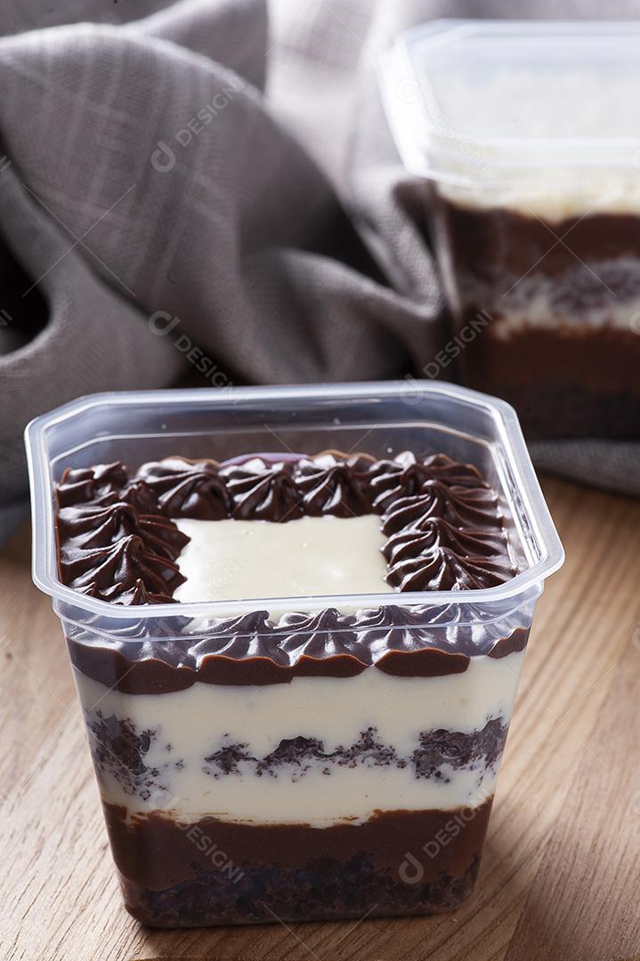 Bolo de chocolate na panela para entrega JPG