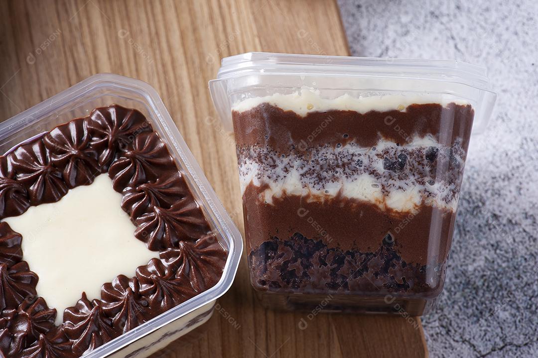 Bolo de chocolate na panela para entrega JPG