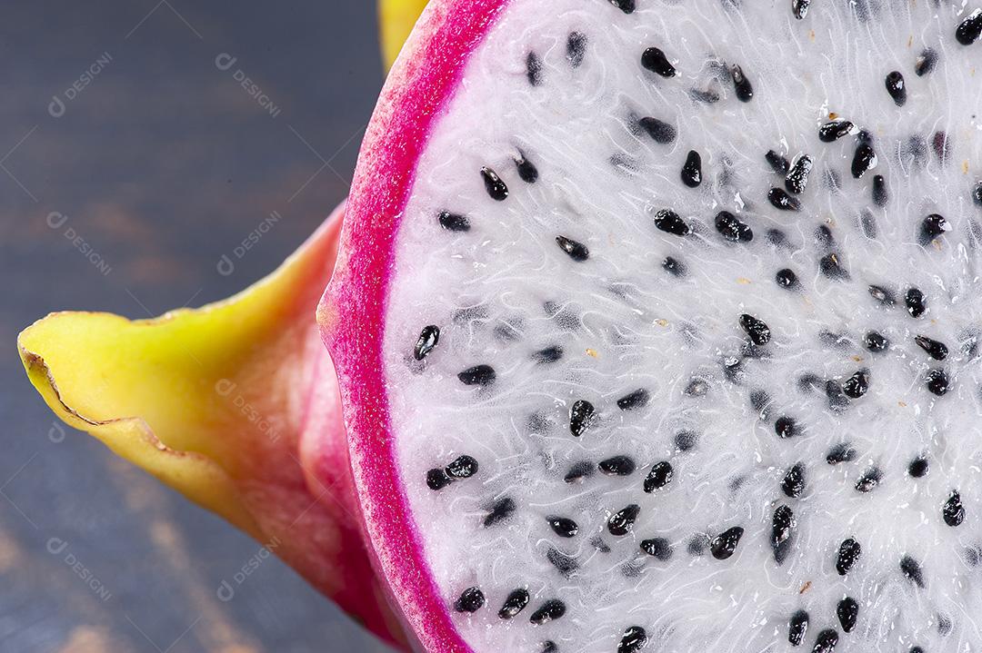 Pitaya, também conhecida como fruta de dragão JPG