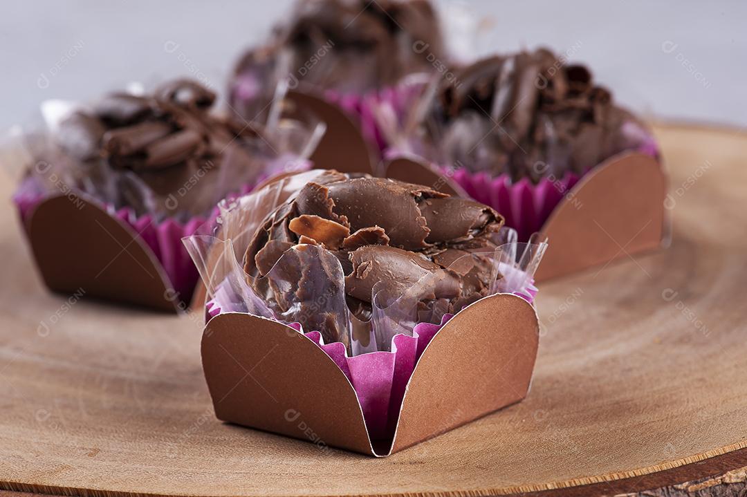 Tradicional brigadeiro de chocolate gourmet JPG