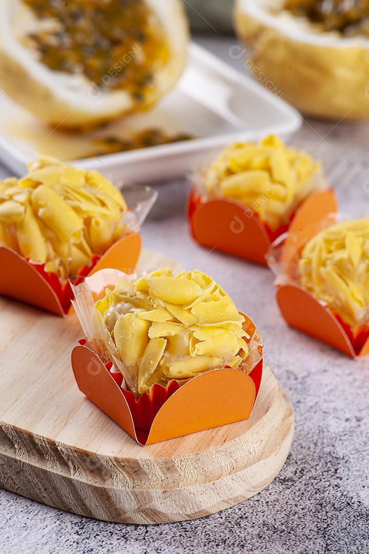 Brigadeiro de maracujá gourmet JPG