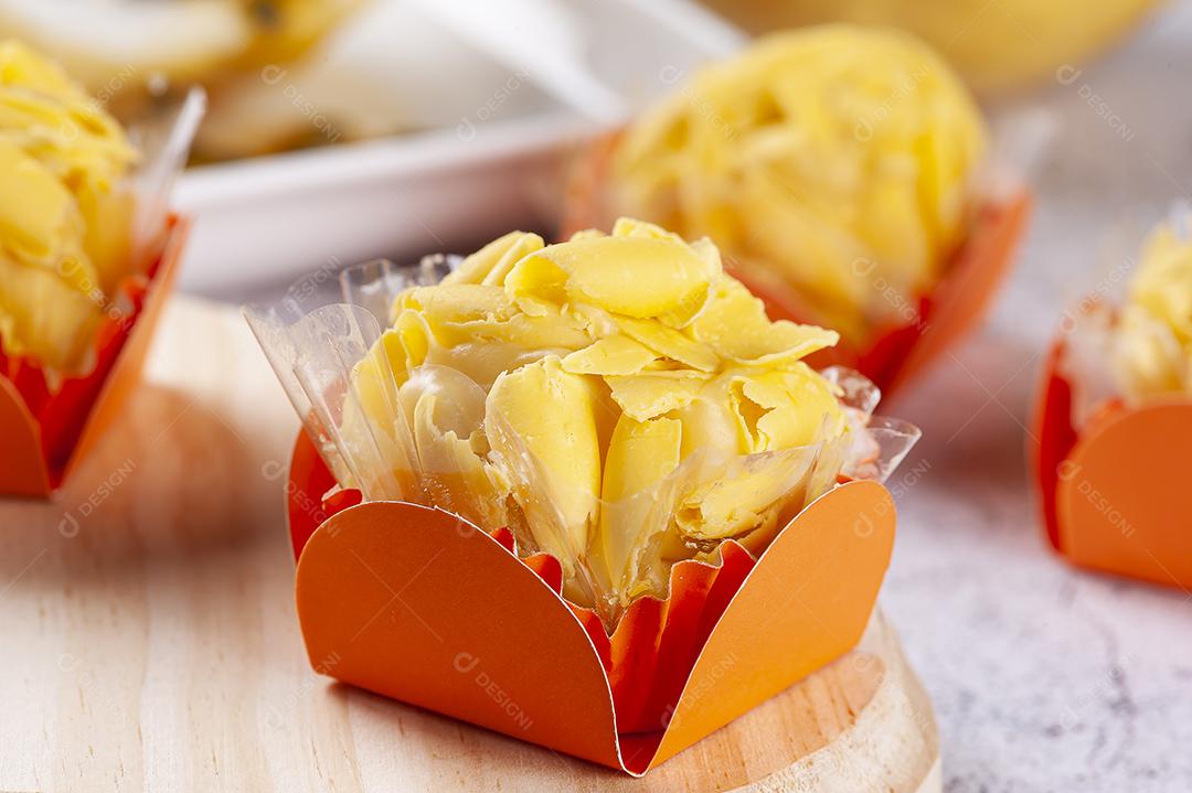 Brigadeiro de maracujá gourmet JPG