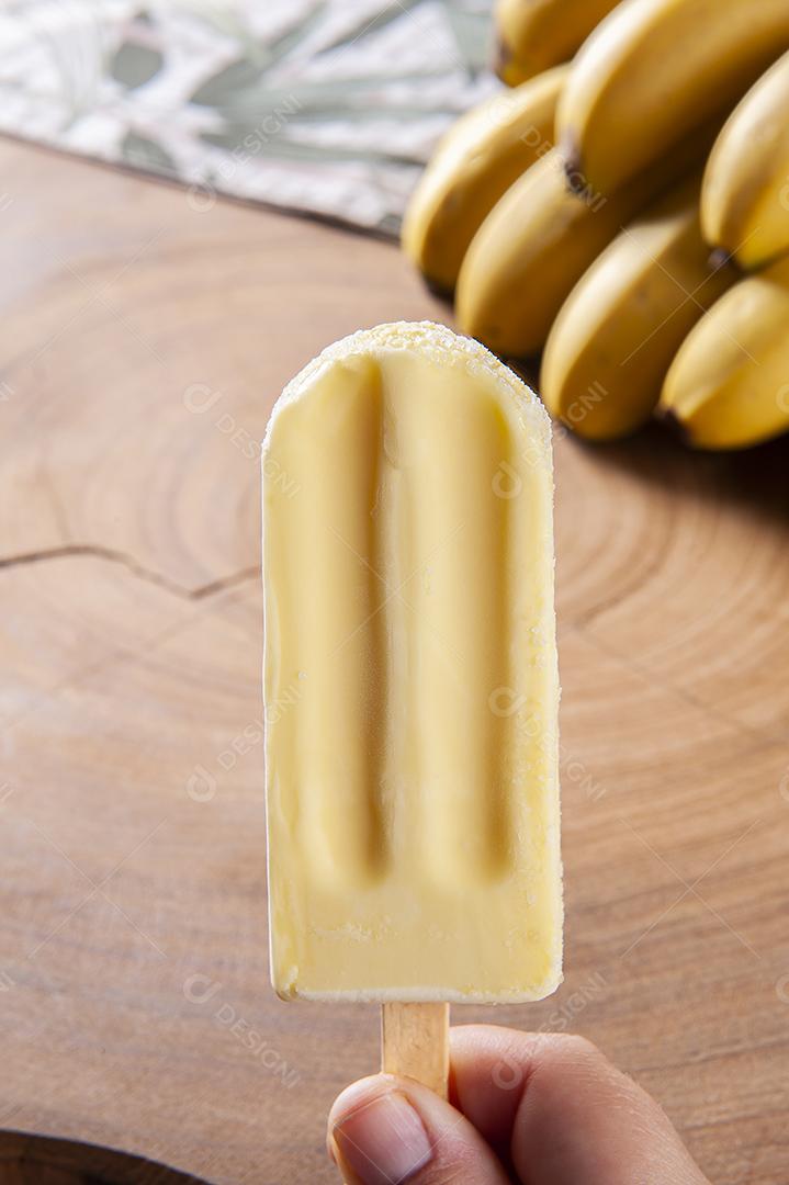 Picolés de banana deliciosos JPG