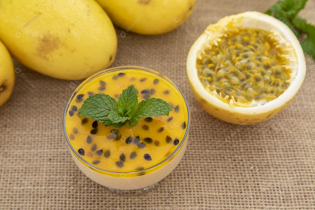Mousse de maracuja comida fruta