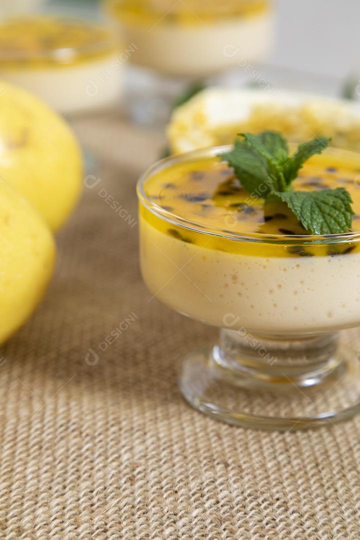 Mousse de maracuja comida fruta