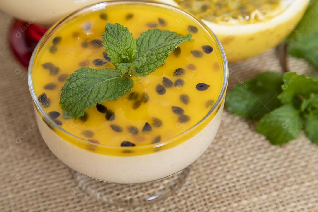 Mousse de maracuja comida fruta