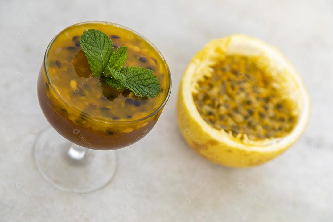 Mousse de maracuja comida fruta