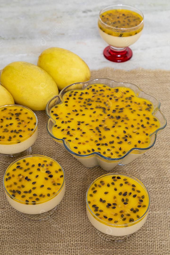 Sobremesa Mousse de maracujá servido na tigela