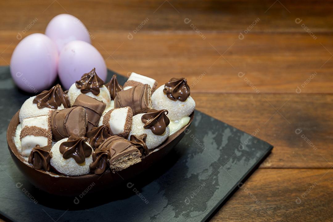 Ovos de páscoa de chocolate Imagem JPG