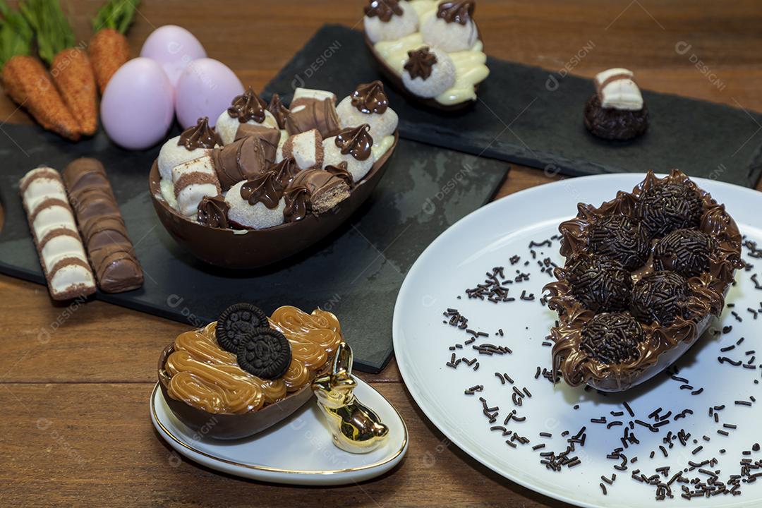 Ovos de páscoa de chocolate Imagem JPG