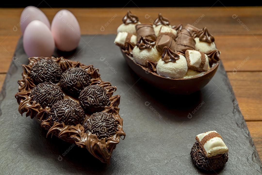 Ovo de Colher Recheado Imagem JPG