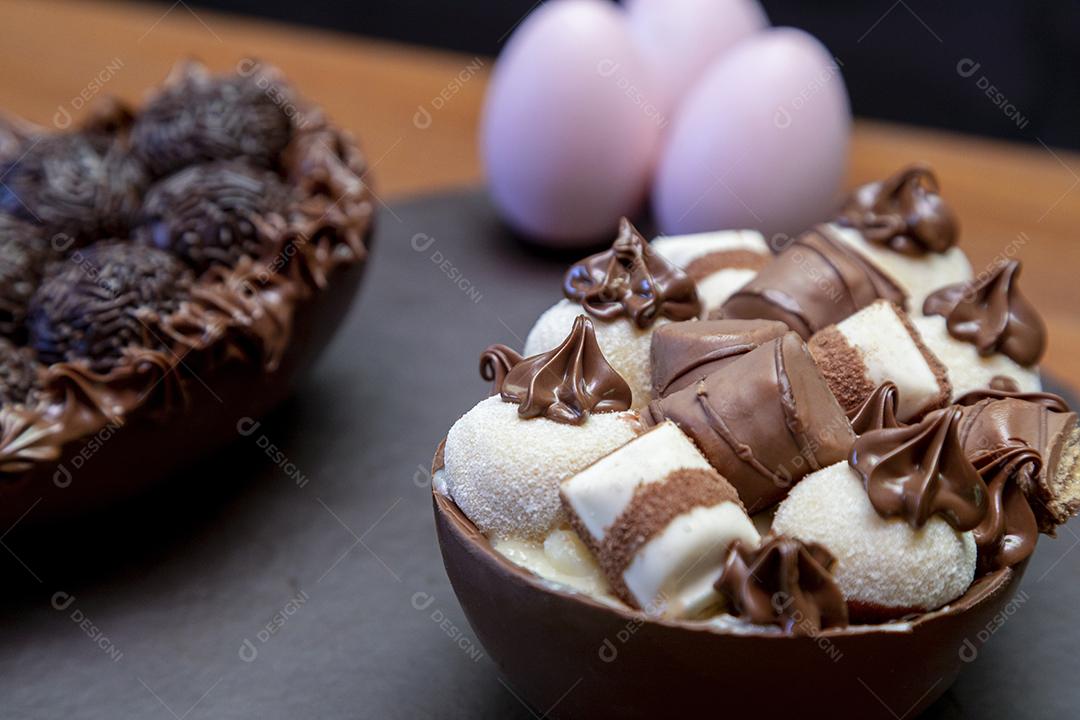 Ovo de Colher Recheado Imagem JPG