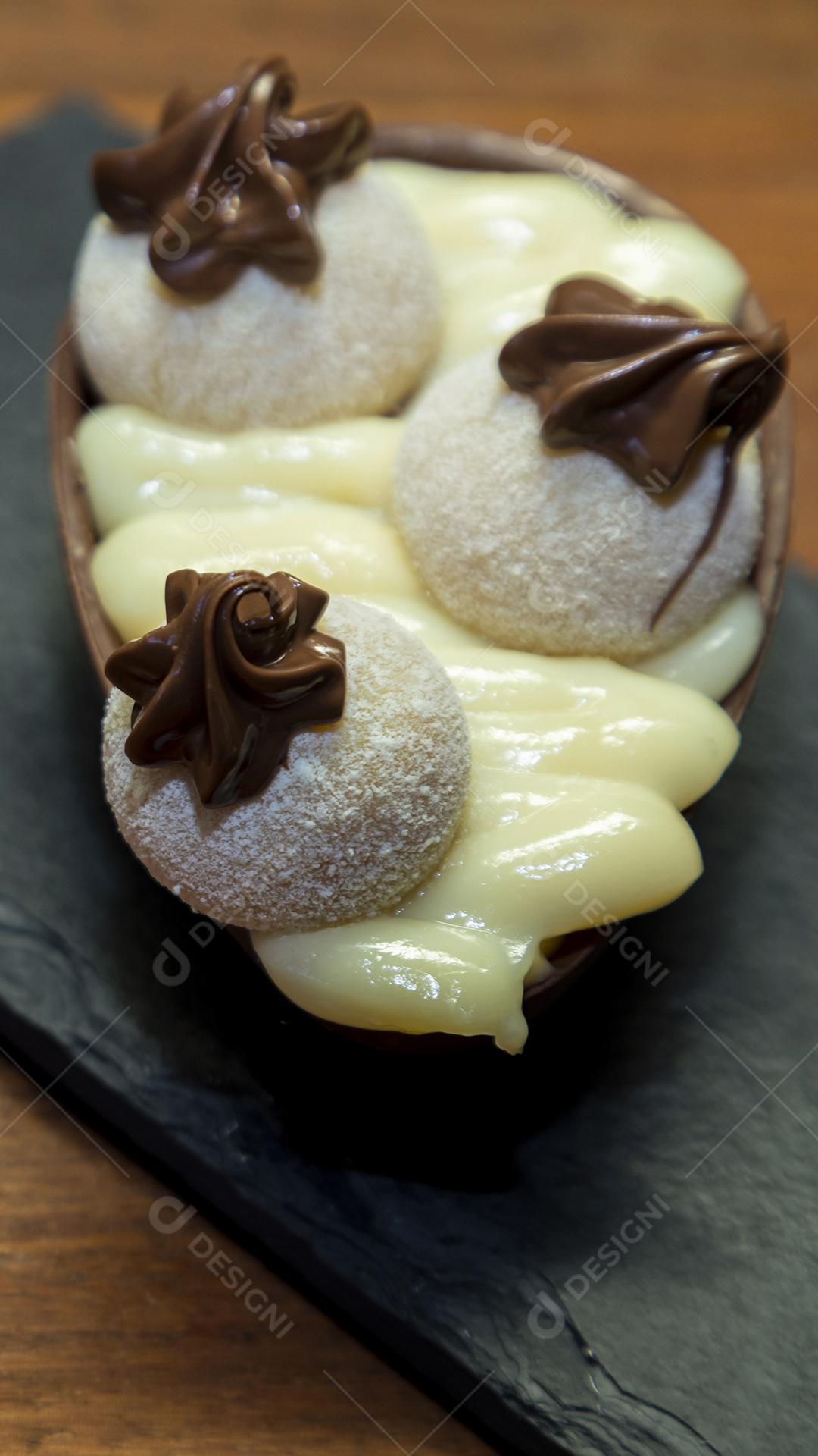 Ovo de Colher Recheado Imagem JPG