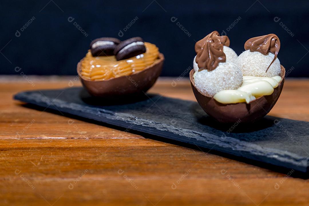 Ovos de páscoa de chocolate Imagem JPG