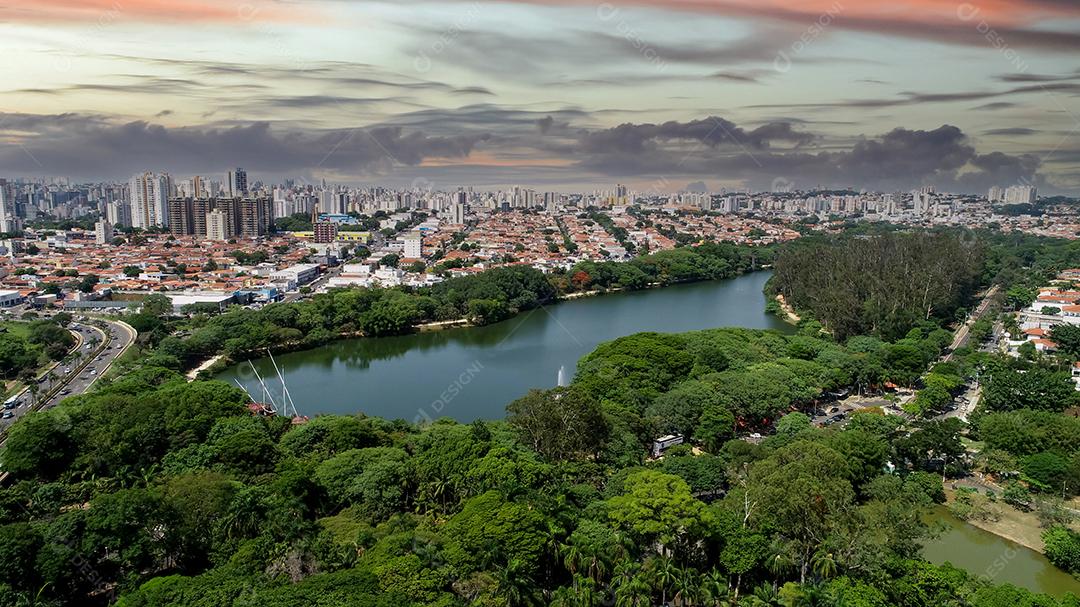 Lagoa do Taquaral em Campinas, vista de cima, parque de Portugal, São Paulo, Brasil JPG