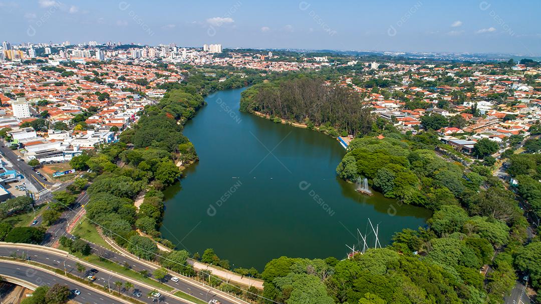 Lagoa do Taquaral em Campinas, vista de cima, parque de Portugal, São Paulo, Brasil JPG