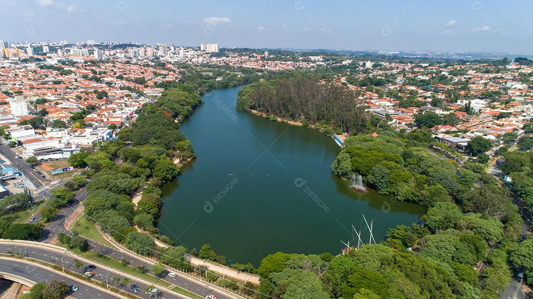 Lagoa do Taquaral em Campinas, vista de cima, parque de Portugal, São Paulo, Brasil JPG