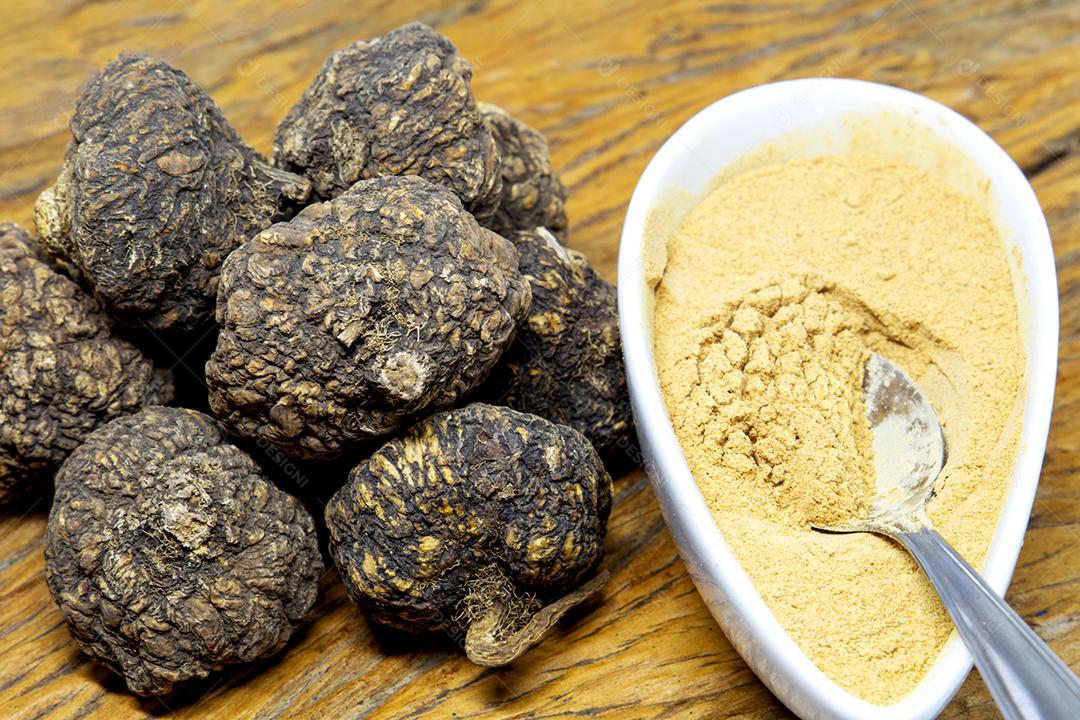 Açafrão em pó. Temperos JPG