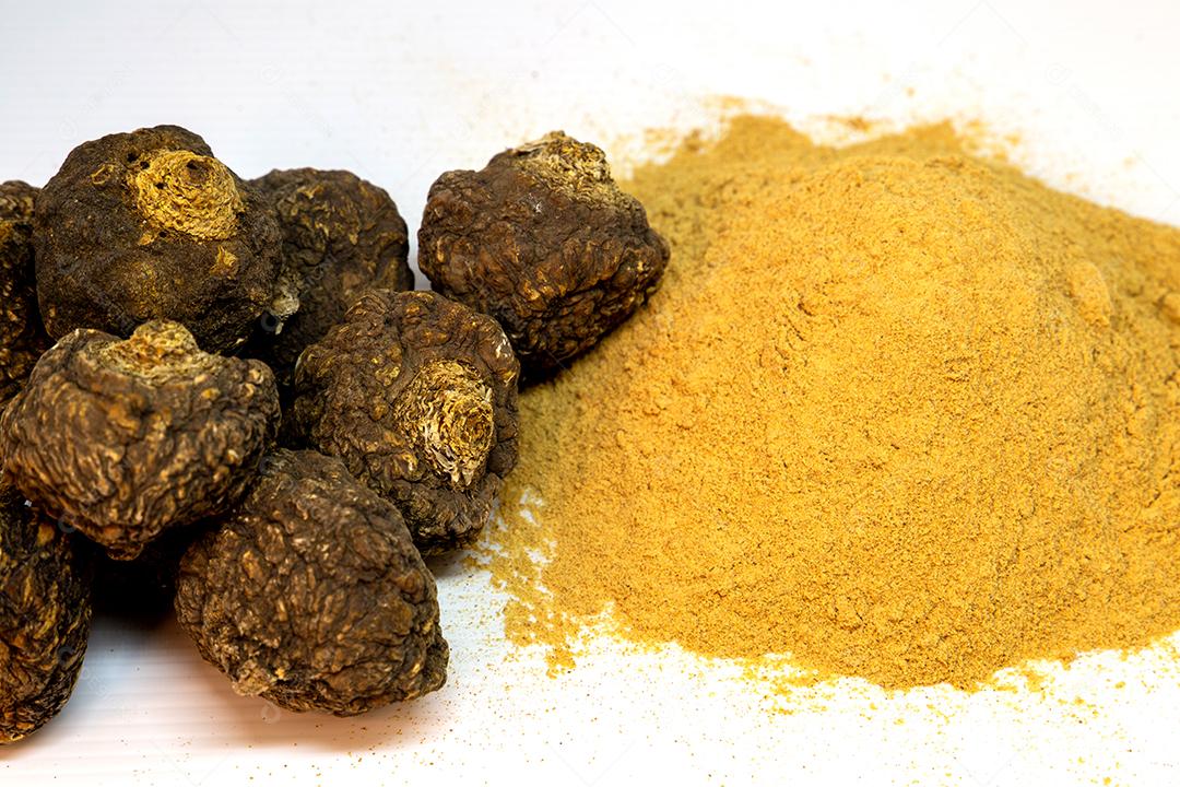 Açafrão em pó. Temperos e chás JPG