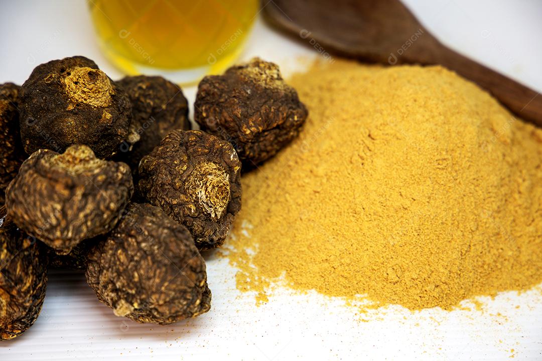 Açafrão em pó. Temperos e chás JPG