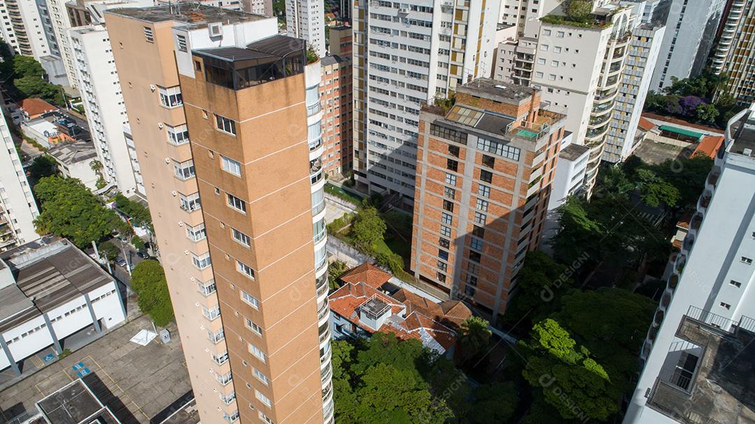 Vista aérea da cidade de São Paulo. Área de prevenção com árvores e área verde do Parque do Ibirapuera em São Paulo JPG aulo, Brasil