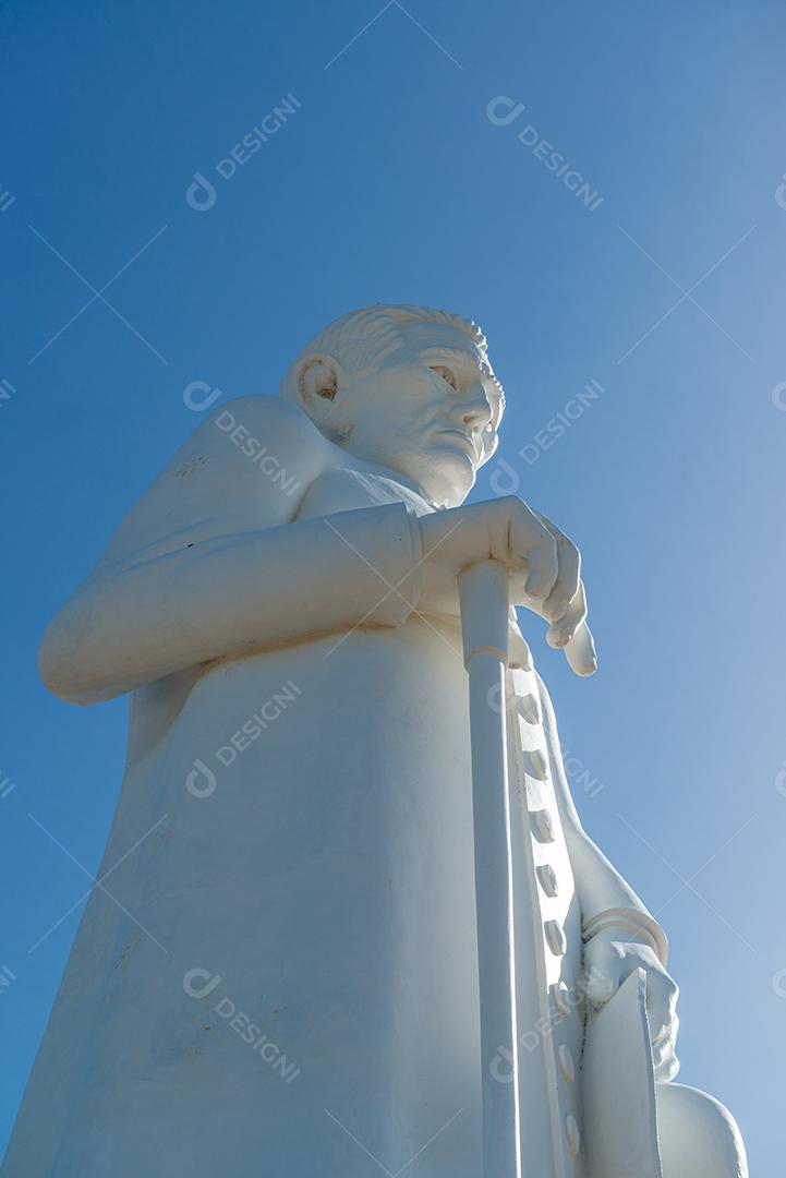Juazeiro do Norte, Ceará peregrinos visitando a estátua do Padre Cícero