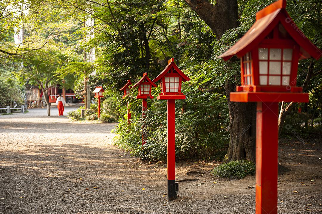 Lanternas do santuário fox - Lifestyle & Culture Photos - Kates