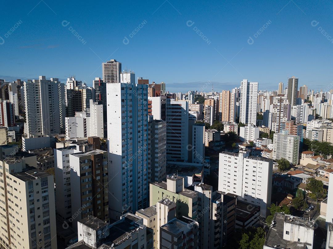 Vista aérea de drone da paisagem urbana de Salvador, Bahia, Brasil