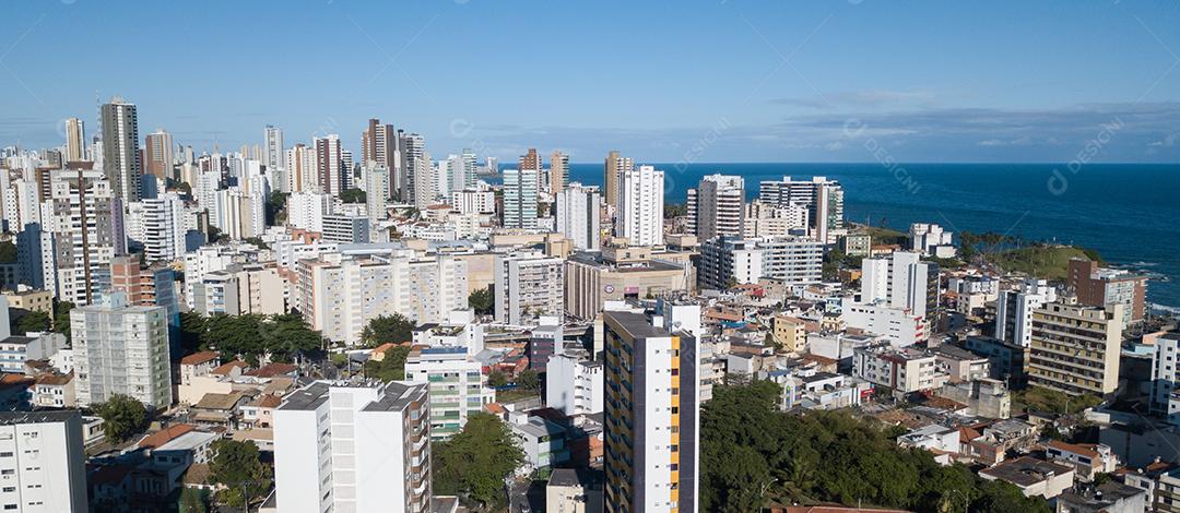 Vista aérea de drone da paisagem urbana de Salvador, Bahia, Brasil. Aeria