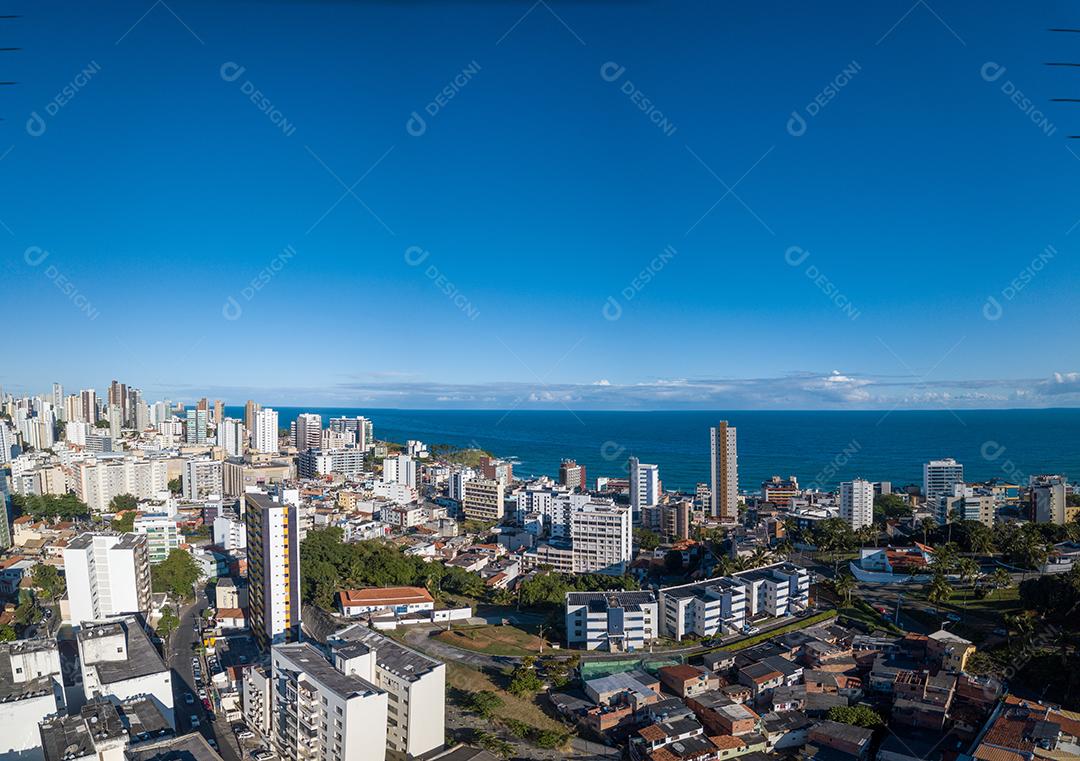 Vista aérea de drone da paisagem urbana de Salvador, Bahia, Brasil