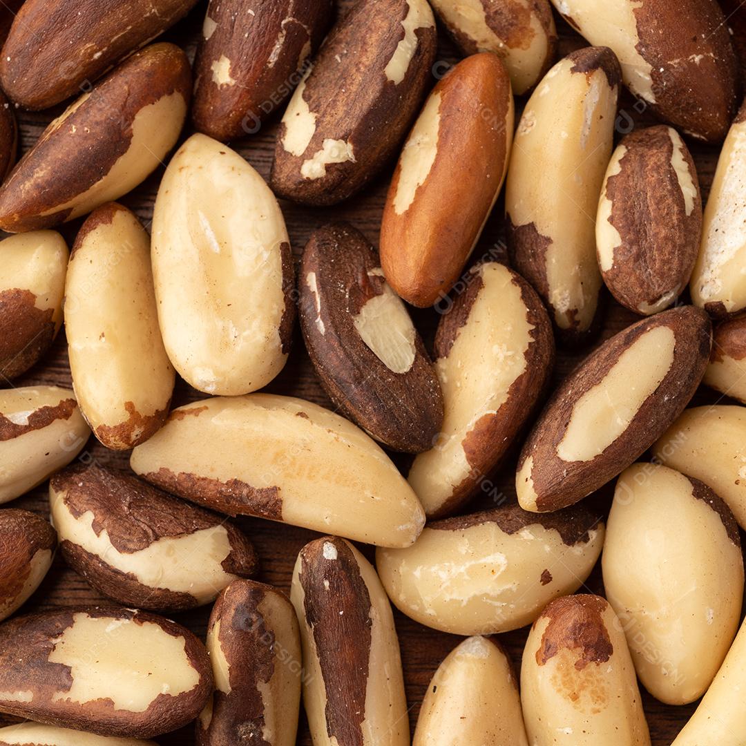 Closeup vista superior de castanhas do Brasil. Cenário de comida