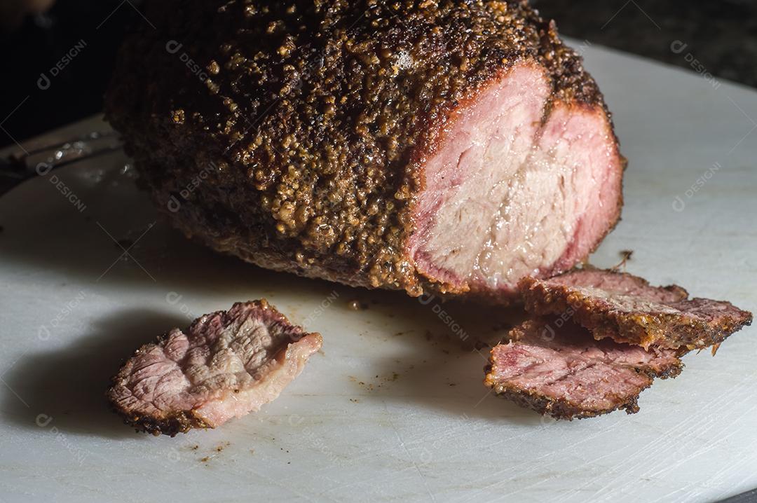 Carne com o nome de cupim, bife de corcunda, corte de carne da parte superior do boi