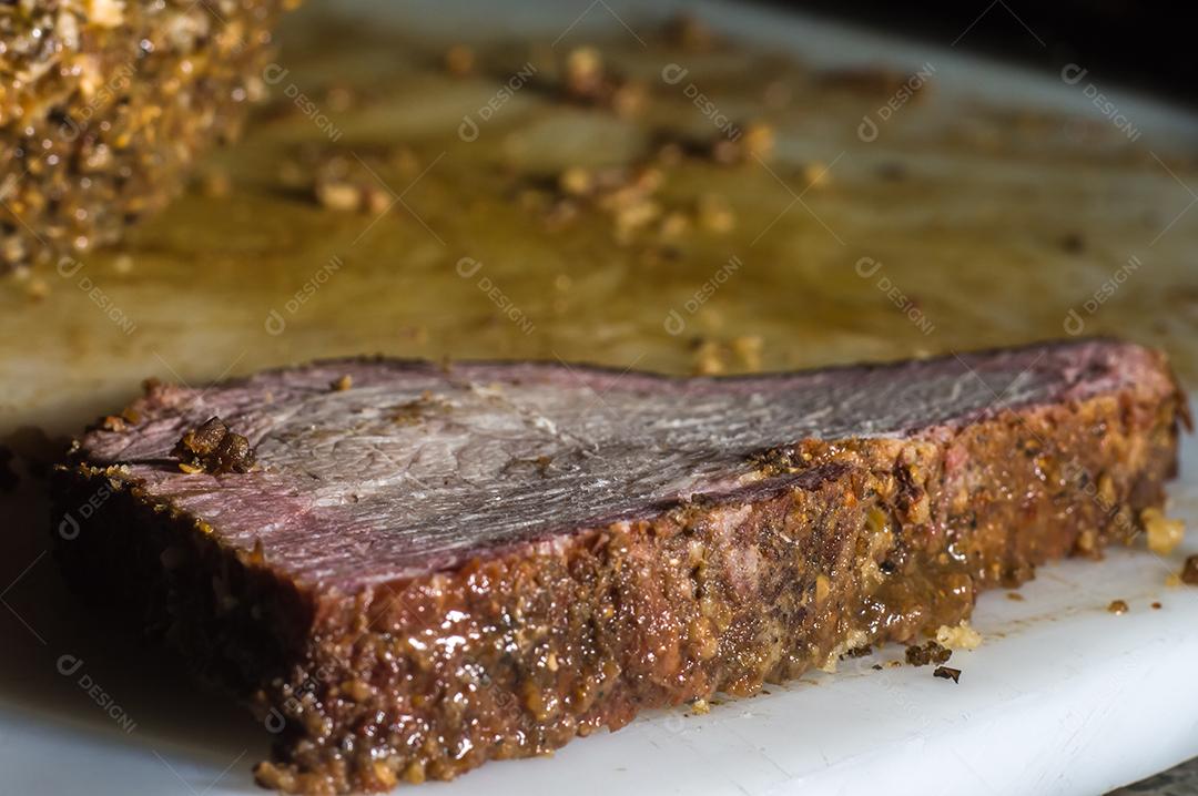 Carne com o nome de cupim, bife de corcunda, corte de carne da parte superior do boi
