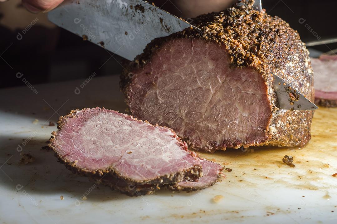 Carne com o nome de cupim, bife de corcunda, corte de carne da parte superior do boi