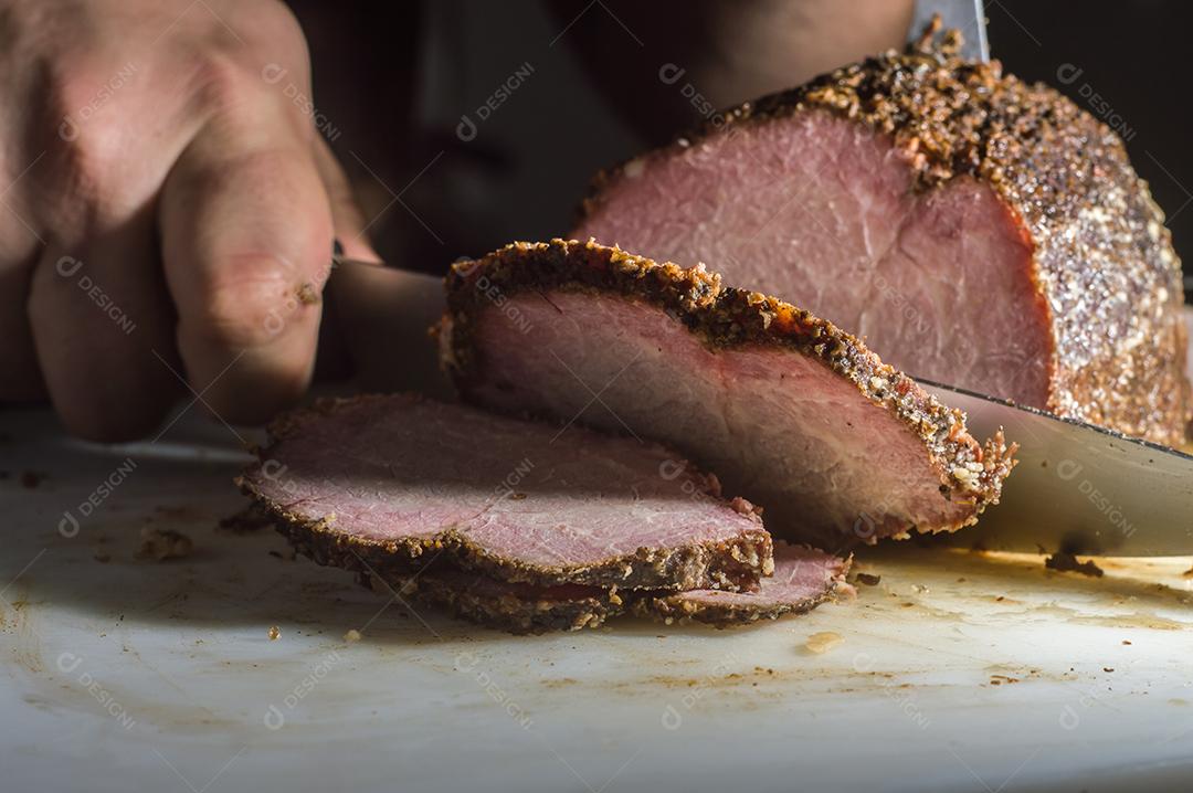 Carne com o nome de cupim, bife de corcunda, corte de carne da parte superior do boi