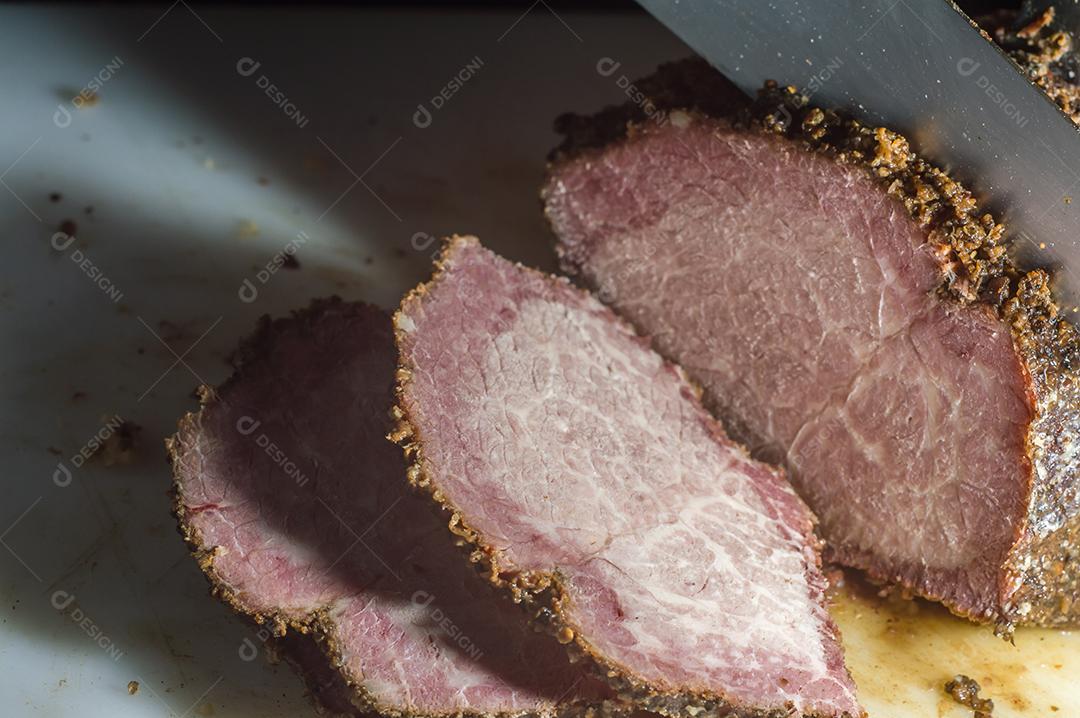 Carne com o nome de cupim, bife de corcunda, corte de carne da parte superior do boi