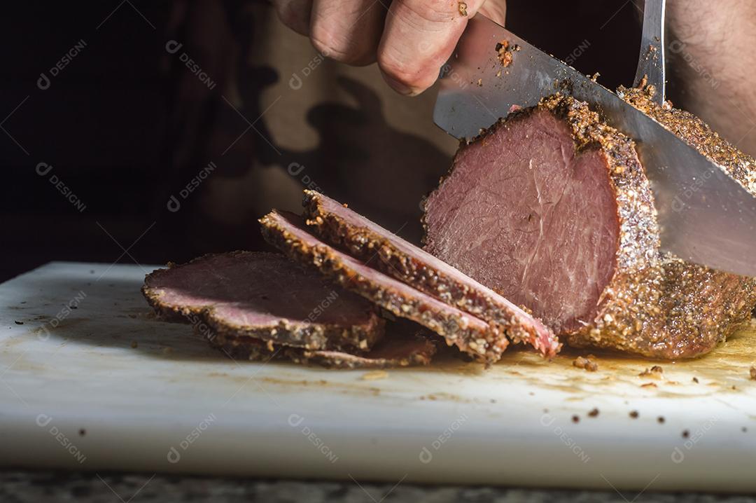 Carne com o nome de cupim, bife de corcunda, corte de carne da parte superior do boi