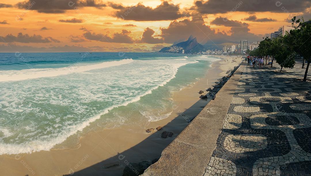 Praia de Ipanema Rio de Janeiro Brasil com sua famosa geométrica