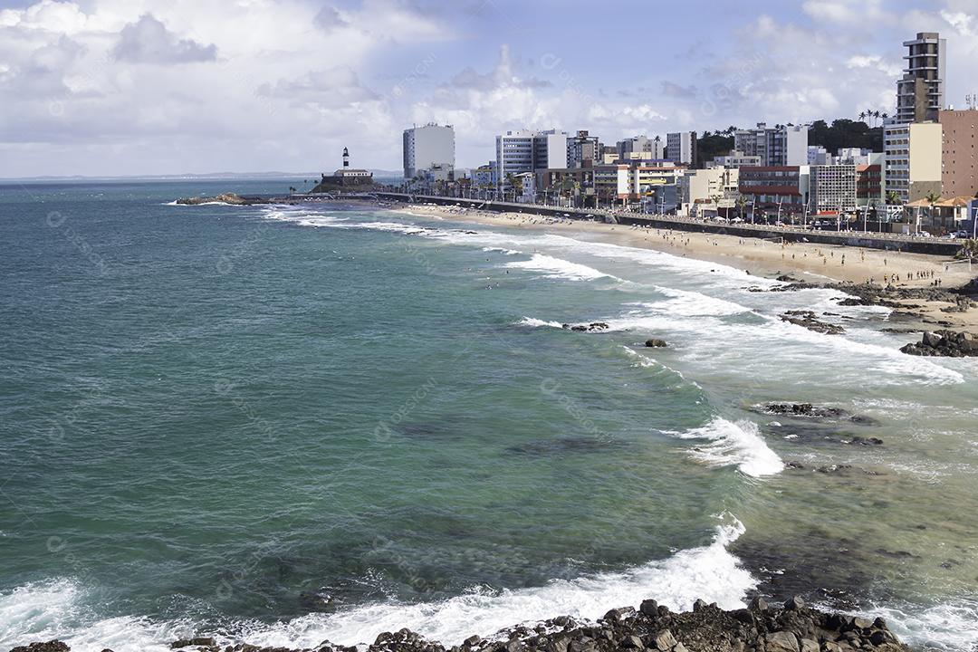 Vista da praia da Barra na cidade de Salvador Bahia Brasil