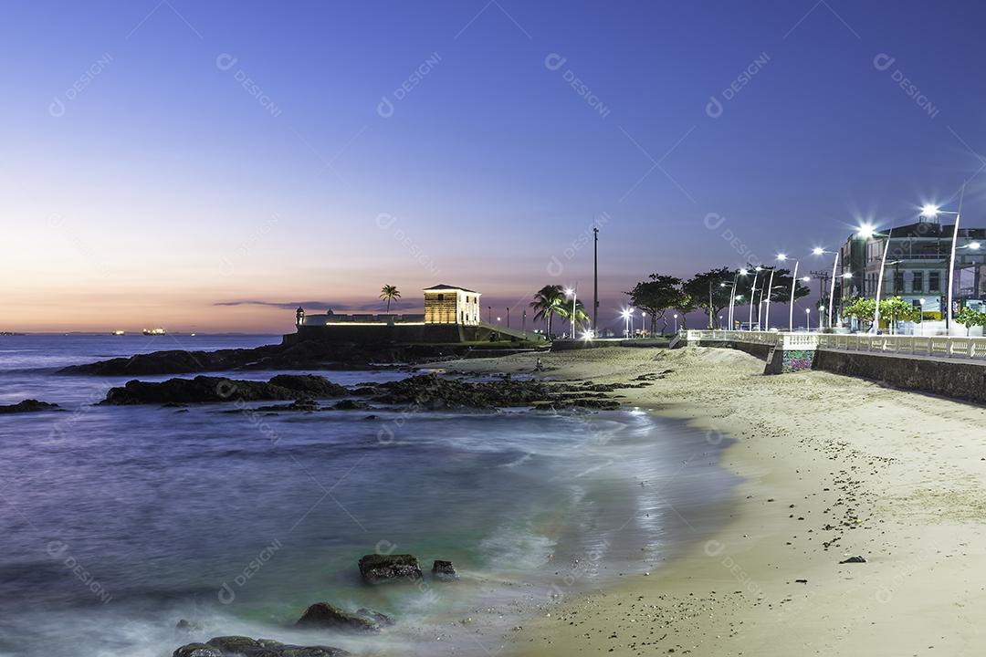 Pôr do sol na praia da Barra em Salvador Bahia Brasil