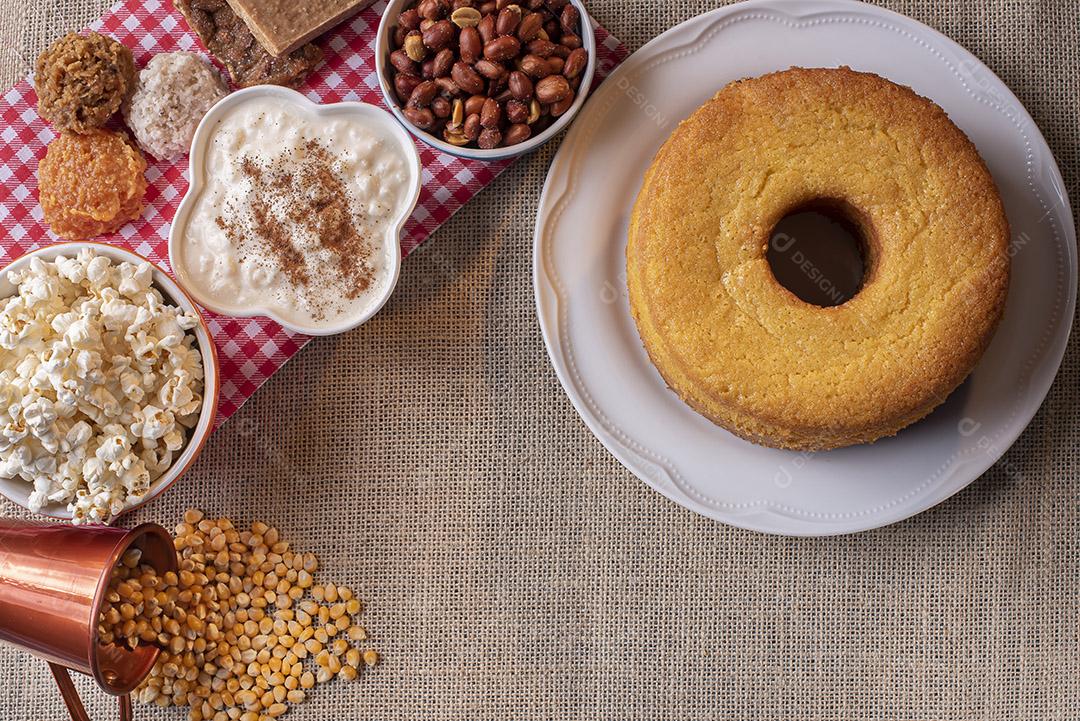 Festa de junho. Doces típicos da Festa Junina. Bolo de fubá