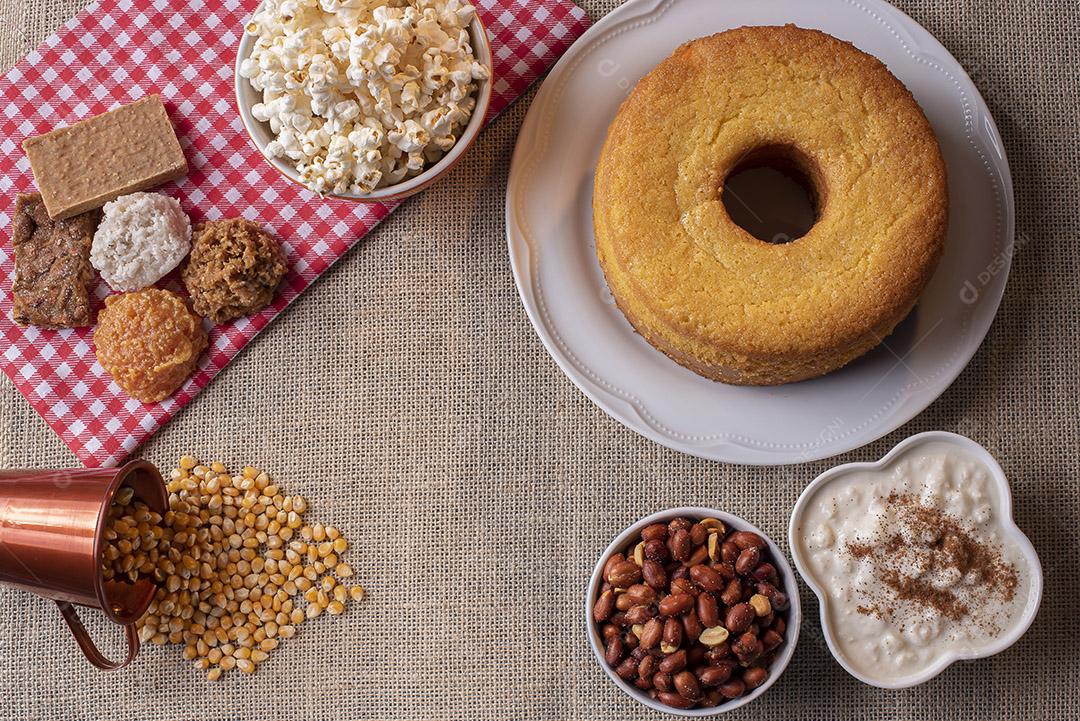 Festa de junho. Doces típicos da Festa Junina. Bolo de fubá