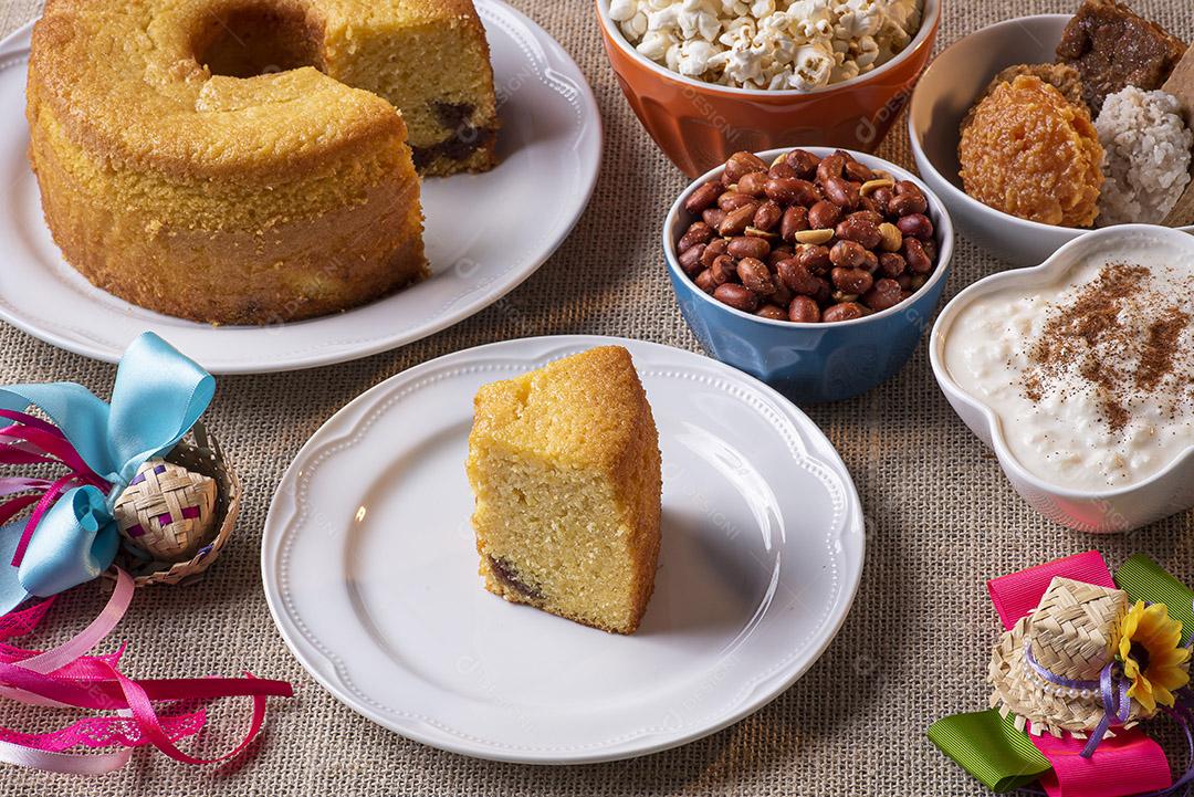 Festa de junho. Doces típicos da Festa Junina. Bolo de fubá